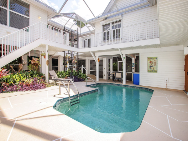 Stunning Luxury Vacation Home With Private Pool in Captiva